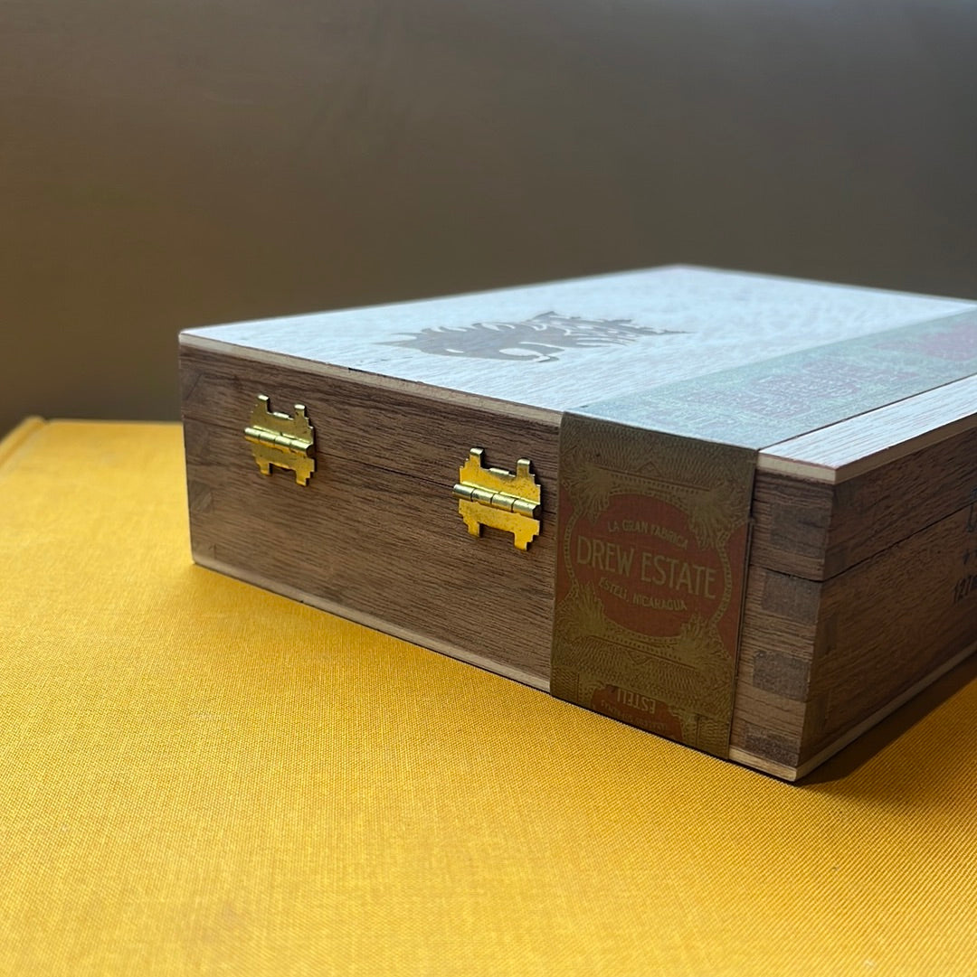 Drew Estate UnderCrown Sun Grown Robusto (2019) Box 12