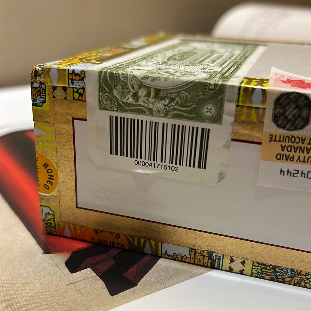Romeo y Julieta Petit Royales (2018) Box 25
