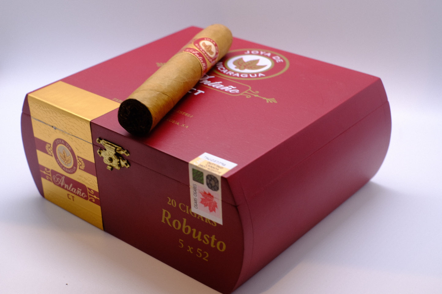 Joya de Nicaragua - Antaño 1970 Connecticut Robusto