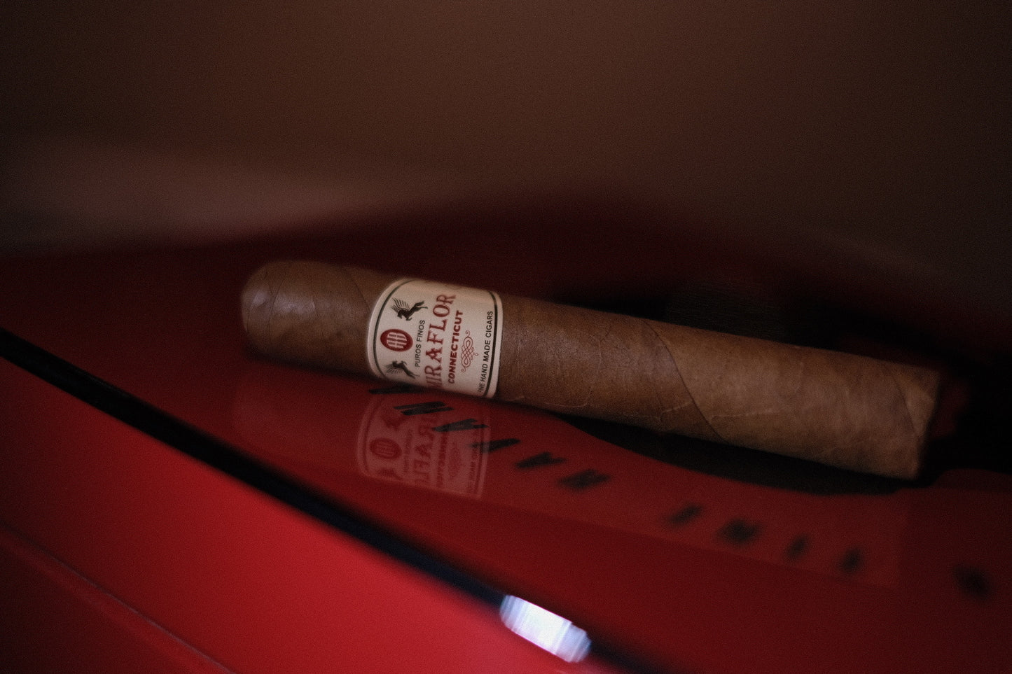 Alec Bradley Mira Flor Connecticut Robusto