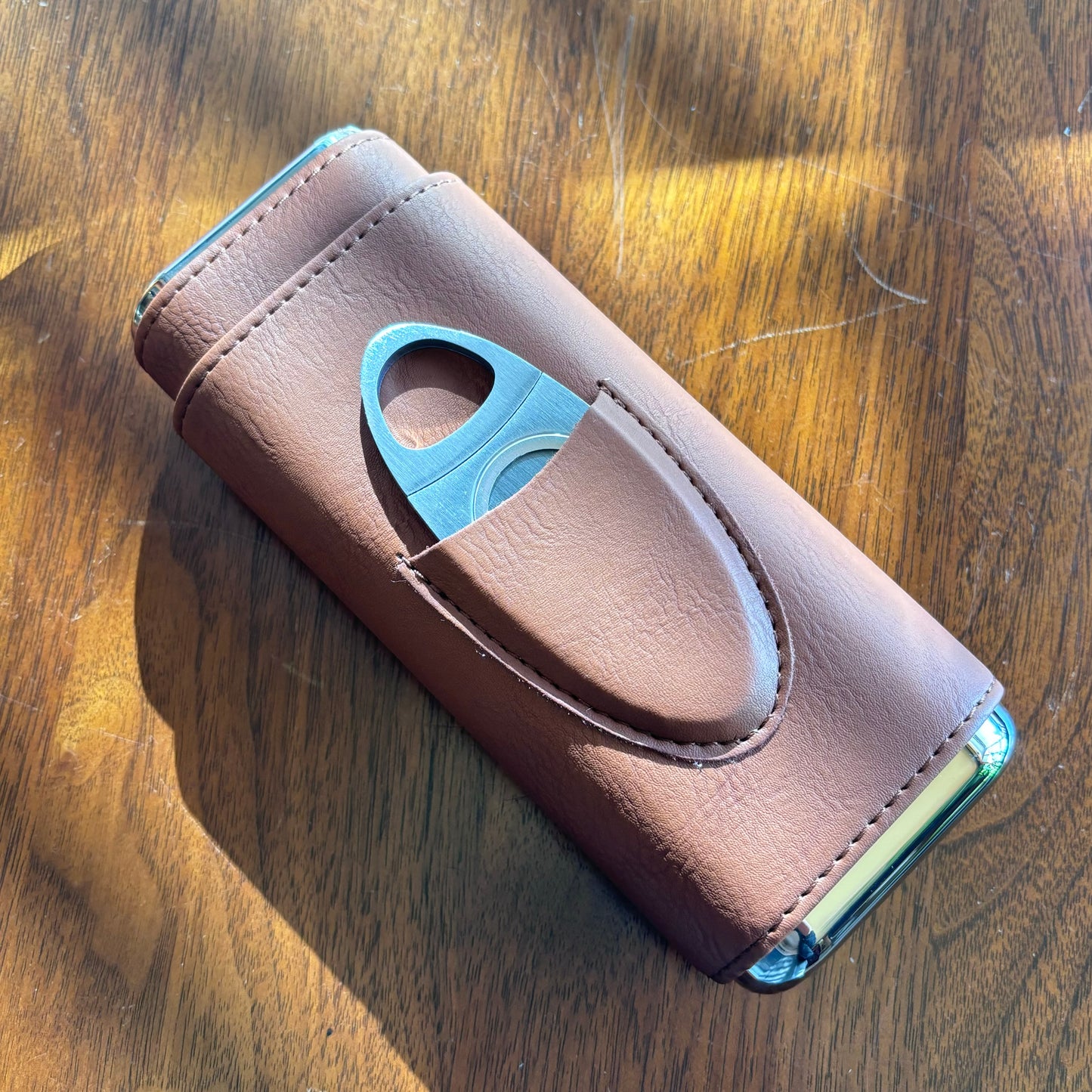 Sikarlan Brown Metal Top Cigar Case with Cutter