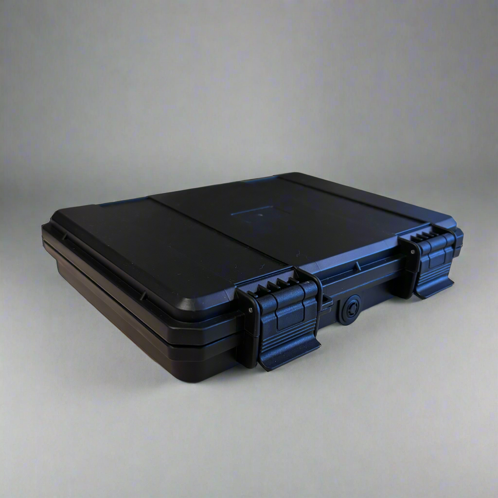 Sikarlan Black Travel Case