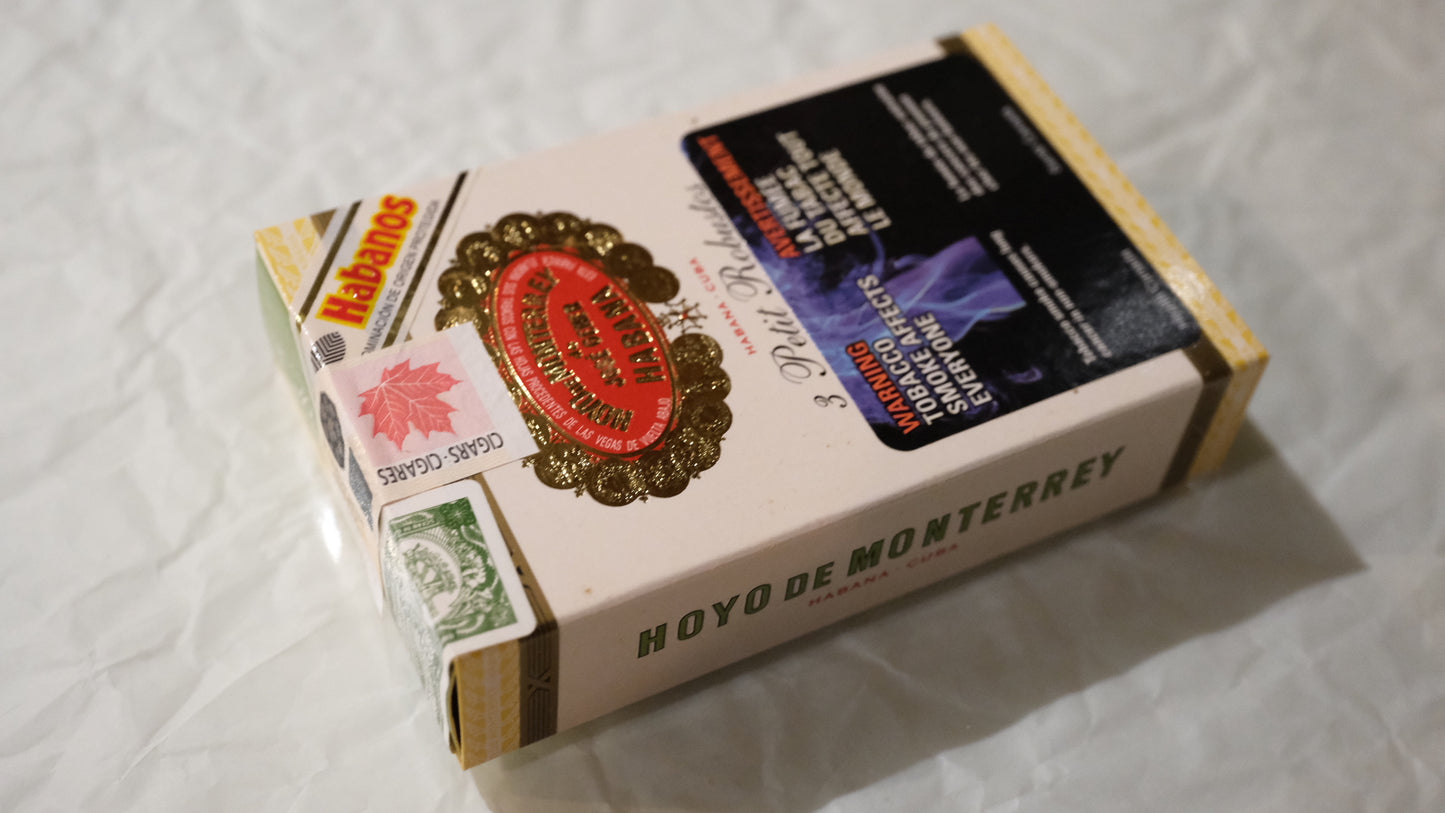 Hoyo De Monterrey Petit Robustos pack of 3 (2014)