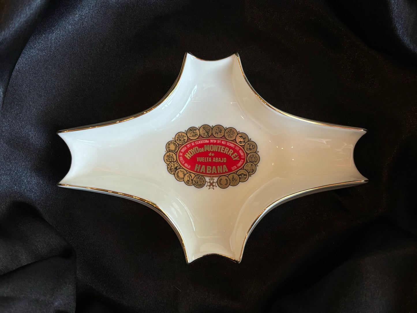 Hoyo de Monterrey Individual Ashtray White