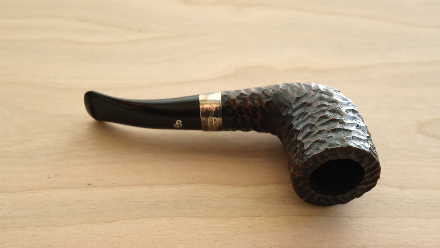 Peterson Short Rusticated Fishtail 268 Pipe